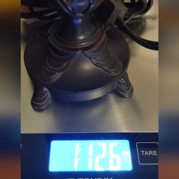 Stained glass poinsettia mini lamp💡 - Picture 8 of 9